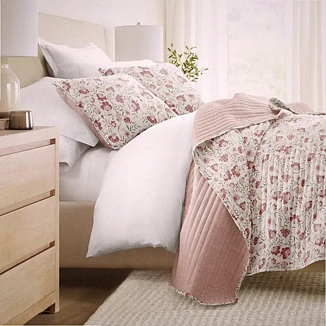 Lightweight Quilted Coverlet Set – All Season Comfort in French Jacobean Style
