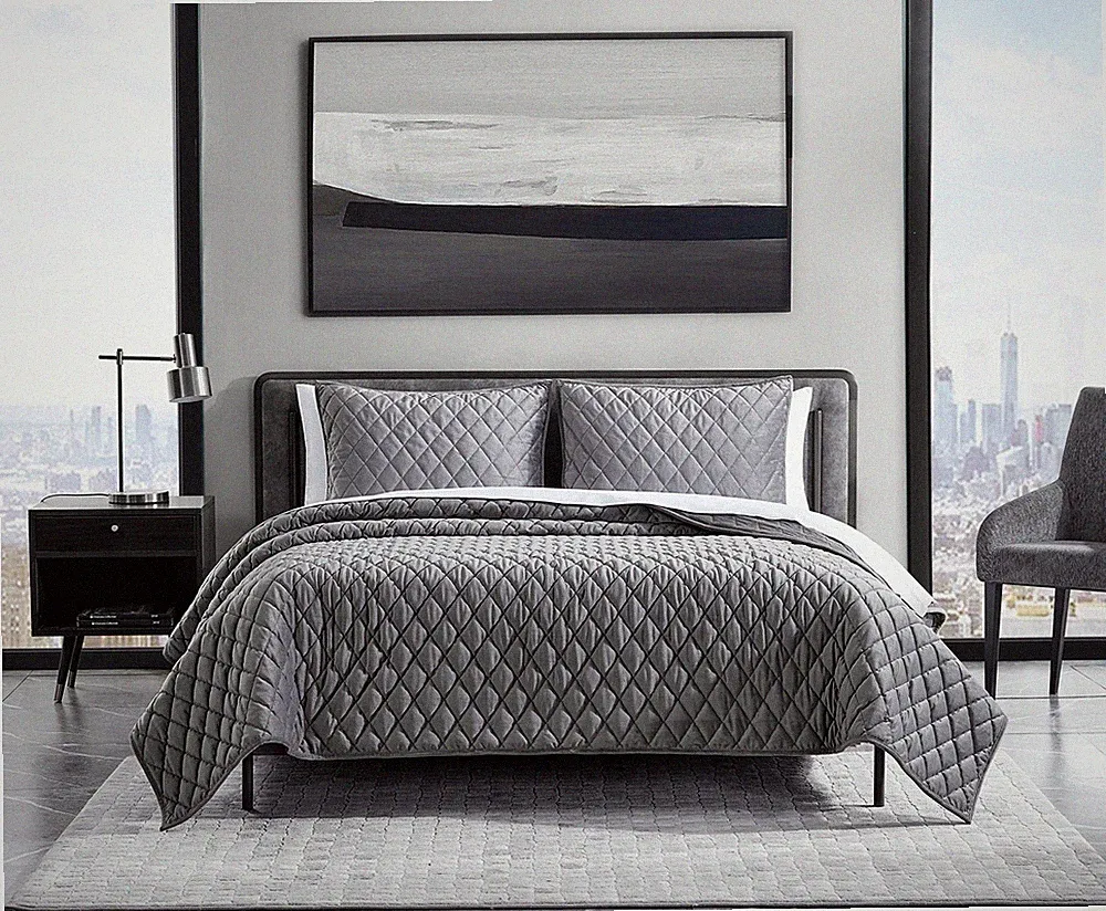 Queen Quilt Set, Super Soft Bedding Set with Matching Shams, Modern Room Es...