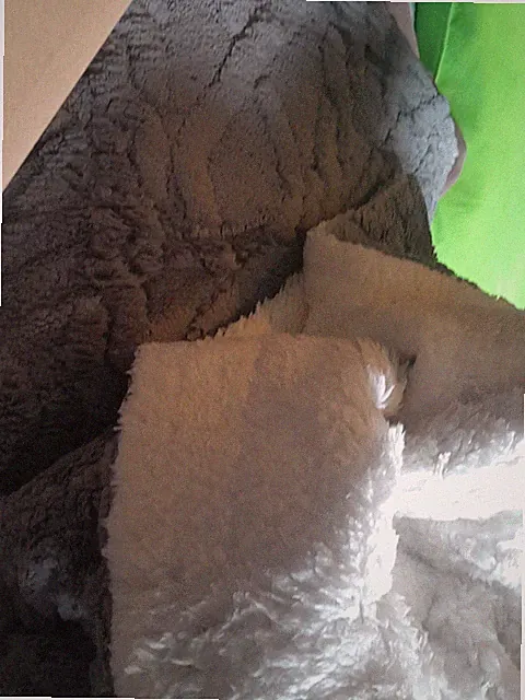 Thickened Super Soft Gray/White Comforter Queen Size New Open Box Velvety