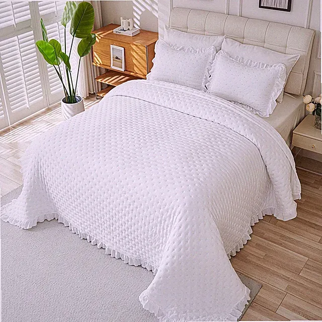 White Quilt Set Queen Size – Soft Lightweight Bedspread with Ruffle Edge 92"x96"